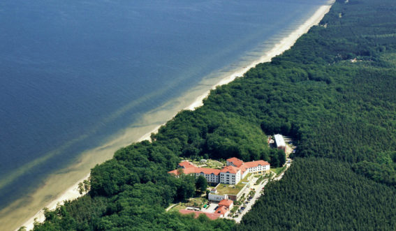 Luftaufnahme des Reha-Zentrum Ückeritz - Klinik Ostseeblick